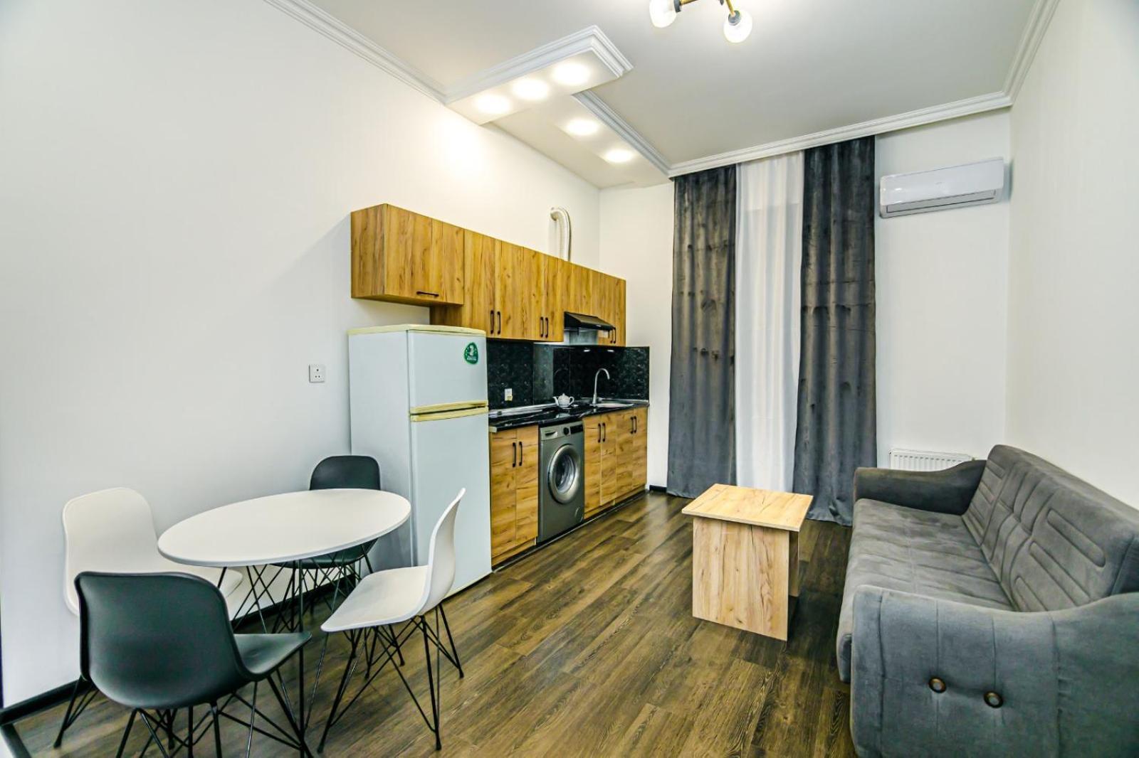 M Estate. 2 Room Home In Targovu Баку Екстер'єр фото