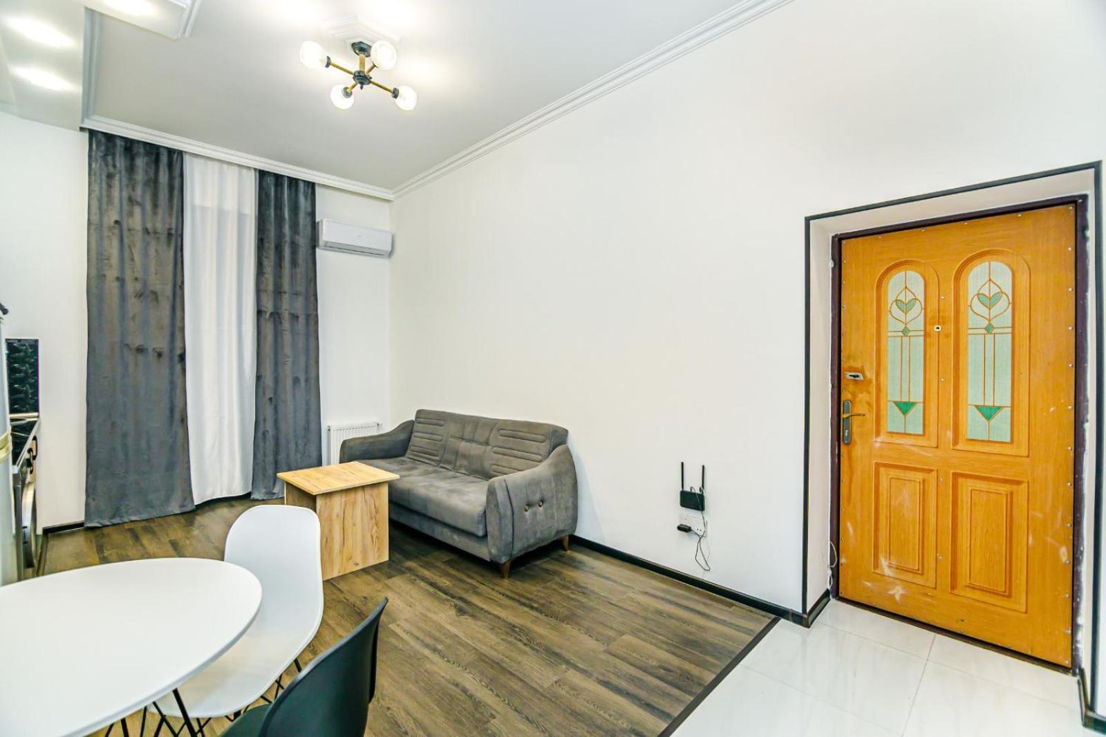 M Estate. 2 Room Home In Targovu Баку Екстер'єр фото